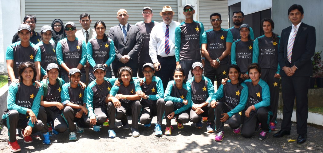 Pakistani-womens-cricket-teamin-Colombo