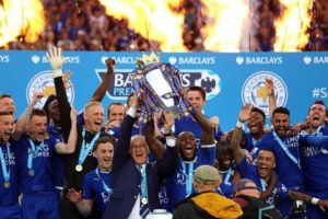 Leicester-City-lift-the-Premier-League-trophy