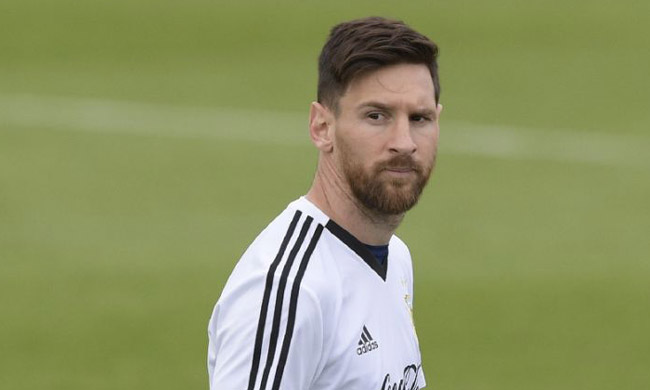 World Cup: Nervy Argentina seek Messi magic against Iceland