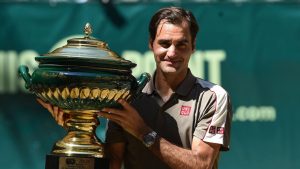 Federer wins 10th Halle title with victory over David Goffin